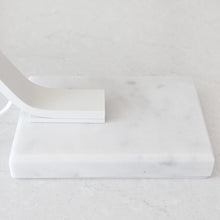 ARC TABLE LAMP | WHITE | CLOSEUP