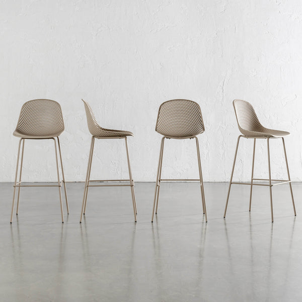 ETTA MESH INDOOR/OUTDOOR BAR CHAIR BUNDLE | TOBACCO SAND