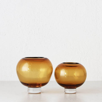 LIVING BY DESIGN EXCLUSIVE | KARLA HAND BLOWN GLASS VASE BUNDLE X2 | M + L | AMBER GLASS