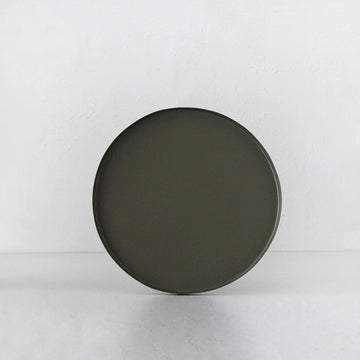 MONA ROUND TRAY | OLIVE