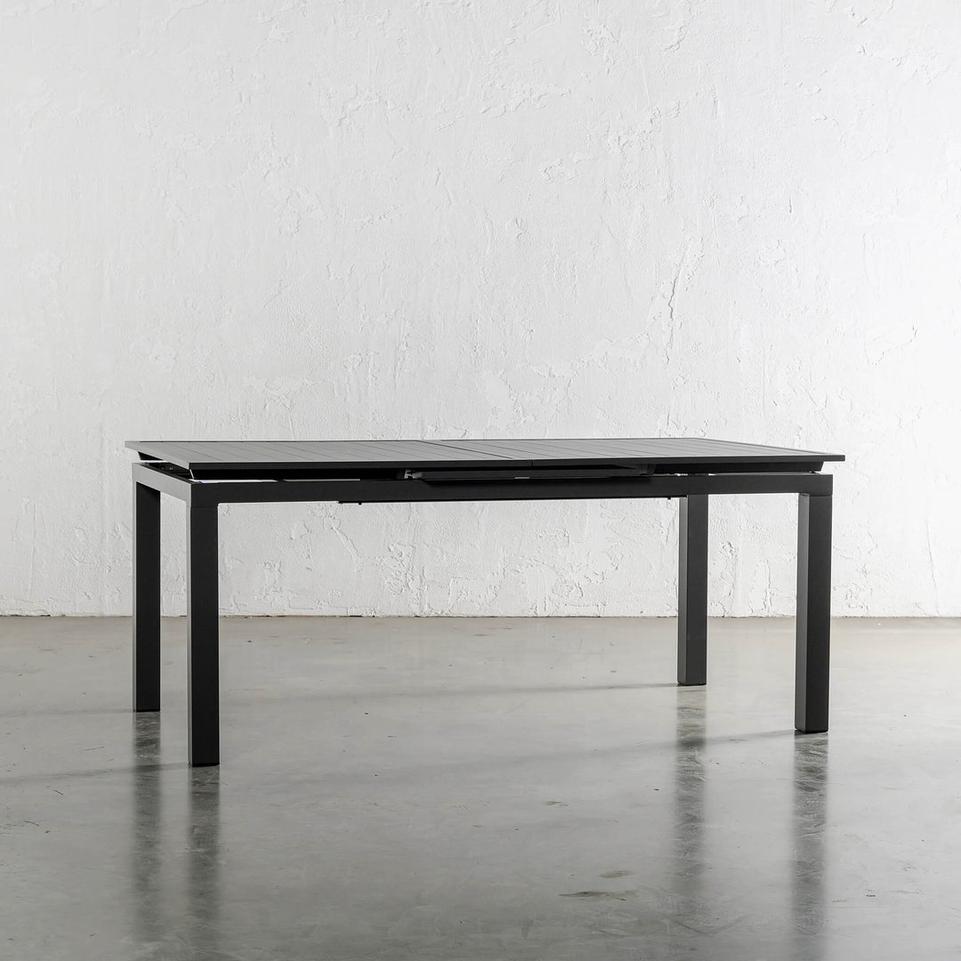 PRE ORDER  |  PALOMA MODERNA OUTDOOR EXTENSION DINING TABLE   |  ANTHRACITE ALUMINIUM  |  180 - 240CM