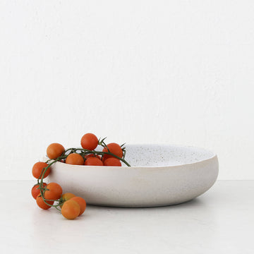 ROBERT GORDON | LARGE 27CM SERVING BOWL | GARDEN TO TABLE | NATURAL STONEWARE