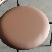 TORSBY INDOOR/OUTDOOR DINING CHAIR | NOIR BLACK + COGNAC TAN SEAT | SEAT CLOSEUP