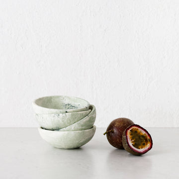 WESLEY RESIN PEBBLE PINCH BOWL BUNDLE X4 | 10CM | SAGE