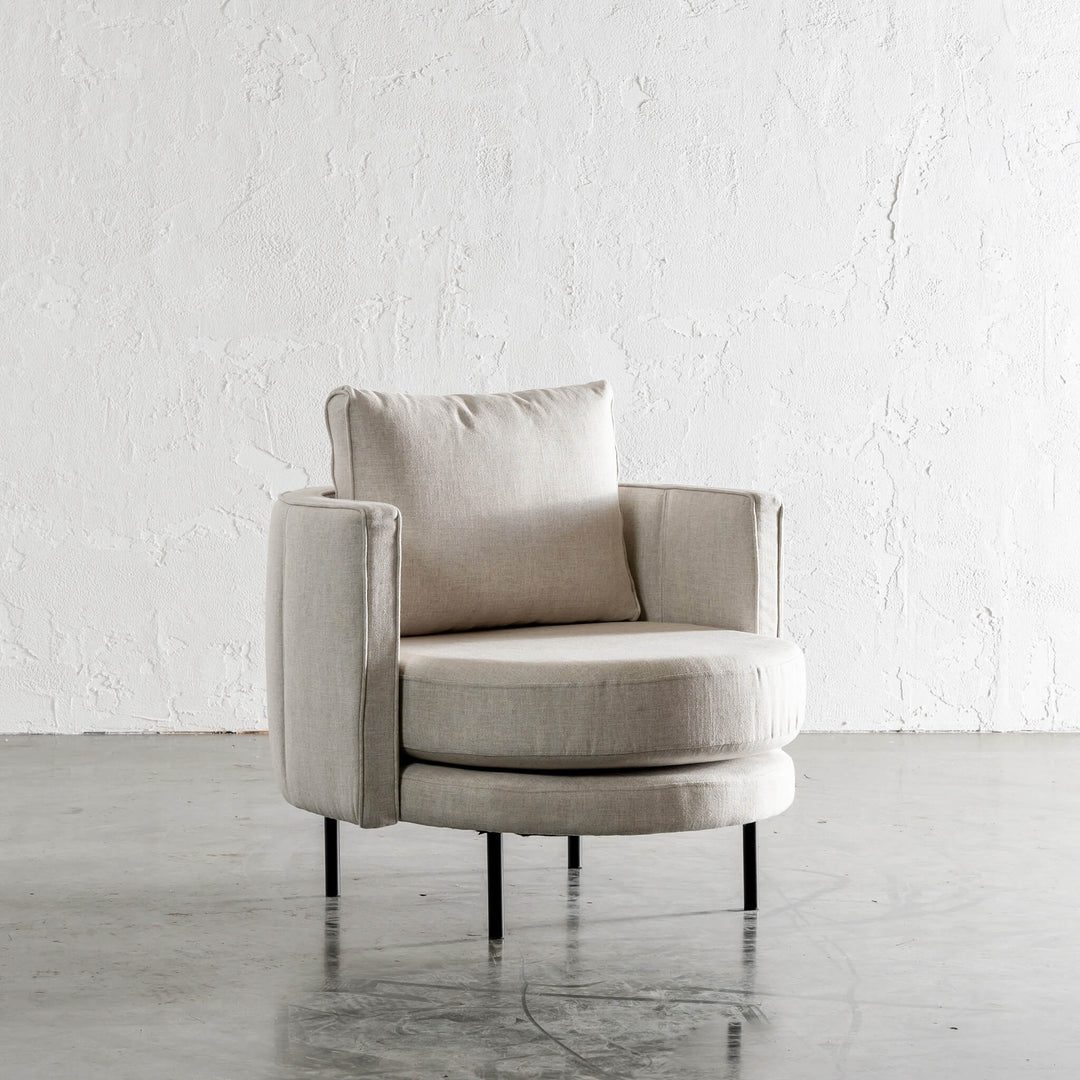PRE ORDER  |  CARSON MODERNA CURVED RIBBED CHAIR  |  JOVAN DOVE NATURAL