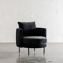 CARSON MODERNA CURVED RIBBED CHAIR  |  NOIR BLACK ANGLE VIEW