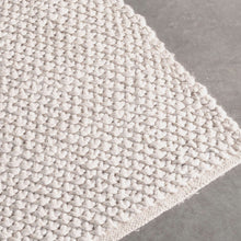 HAND TUFTED RUGS AND RUNNERS  |  HAMPTONS IVORY
