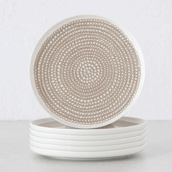 MARIMEKKO | OIVA SIIRTOLAPUUTARHA PLATE 20CM BUNDLE | CLAY + WHITE | SET OF 6