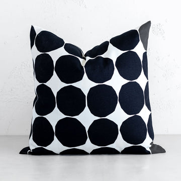 MARIMEKKO | PIENET KIVET CUSHION | BLACK + WHITE SCATTER CUSHION