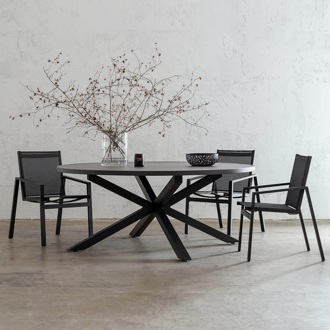 PALOMA OUTDOOR SLATTED DINING TABLE   |  ANTHRACITE ALUMINIUM  |  ROUND 180CM