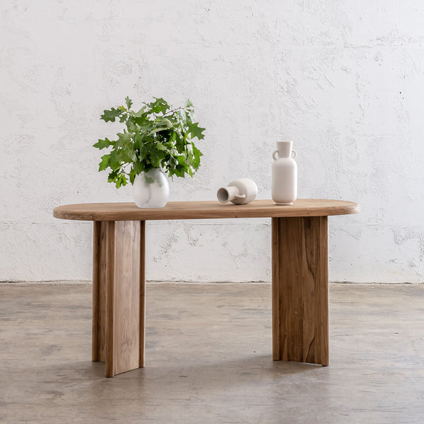 PRE ORDER  |  TRION INDOOR ROUNDED HALL TABLE  |  150CM