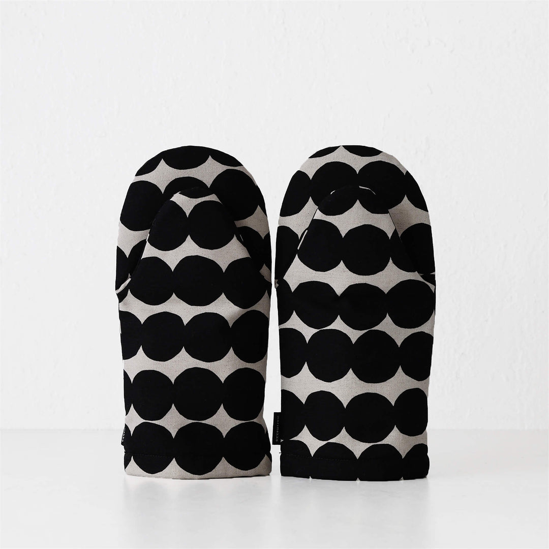 MARIMEKKO OVEN MITTENS + APRONS