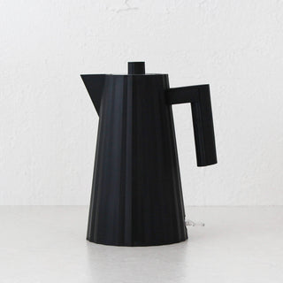 ALESSI  |  PLISSE KETTLE 1.7L  |  BLACK
