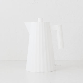 ALESSI  |  PLISSE KETTLE 1.7L  |  WHITE