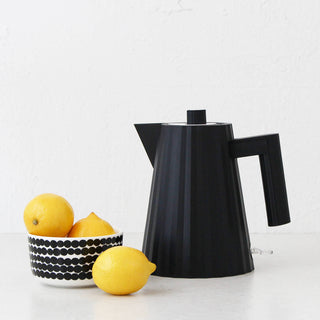 ALESSI  |  PLISSE KETTLE 1L  |  BLACK