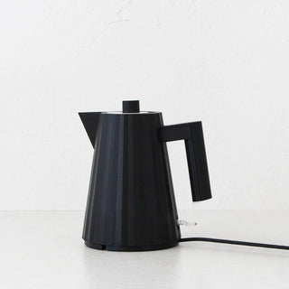 ALESSI  |  PLISSE KETTLE 1L  |  MATTE BLACK