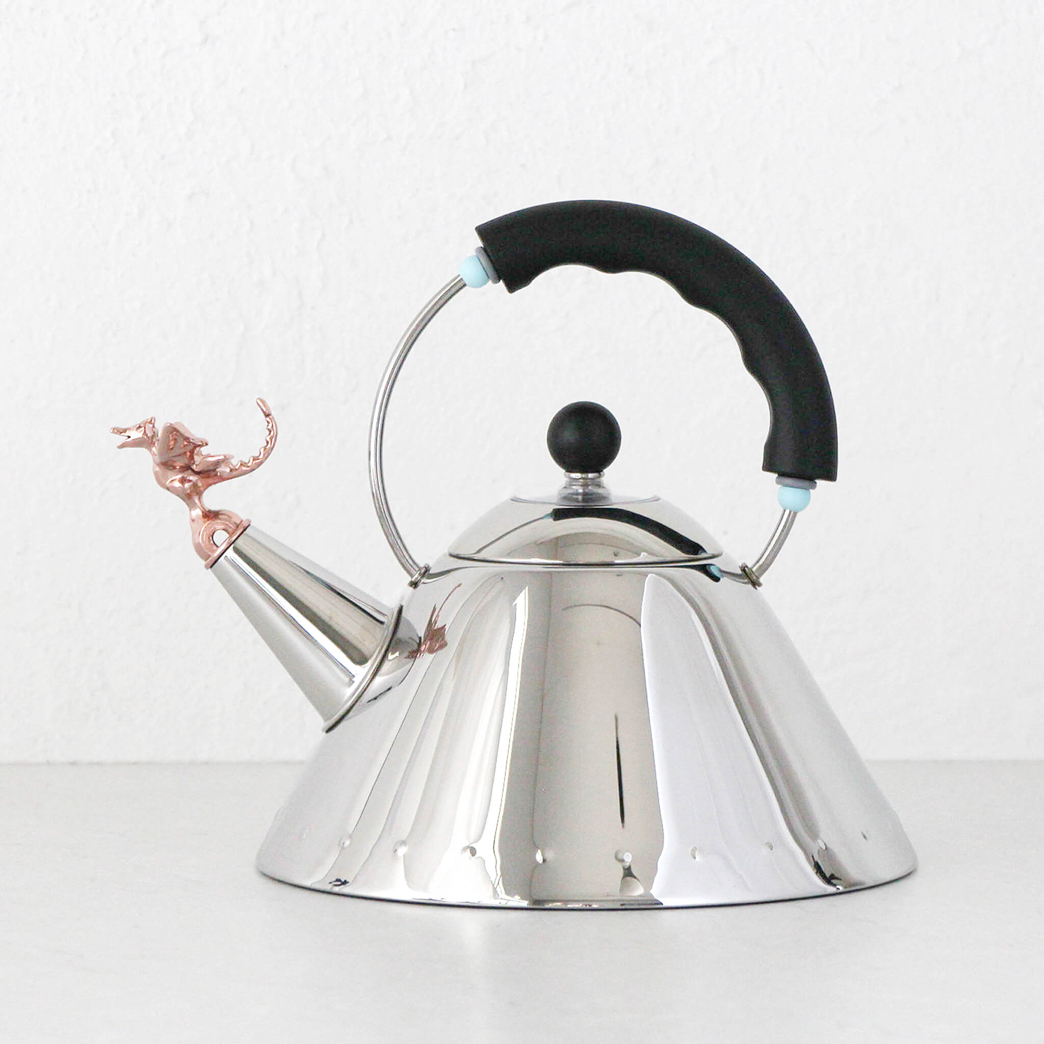 ALESSI | T-REX KETTLE | BY MICHAEL GRAVES | 9093 REX – Living By