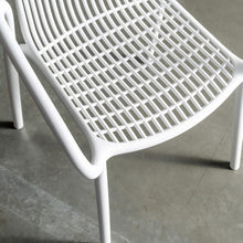ALETTA INDOOR/OUTDOOR DINING CHAIR  |  GHOST WHITE  |  CLOSE UP
