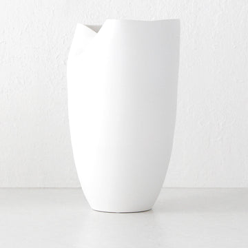 ALTA CERAMIC VASE  |  WHITE  |  LARGE