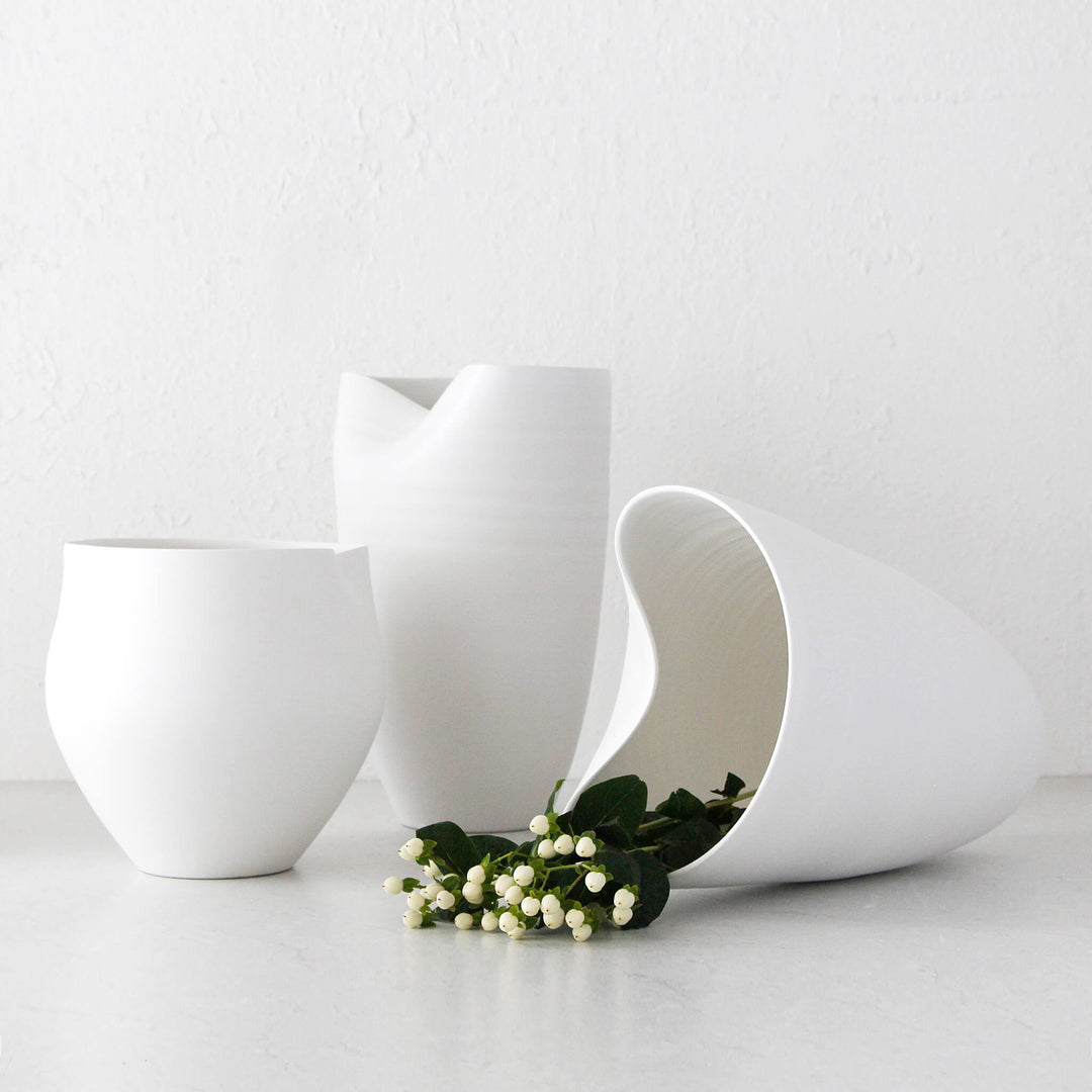 ALTA CERAMIC VASE  |  WHITE CERAMIC COLLECTION