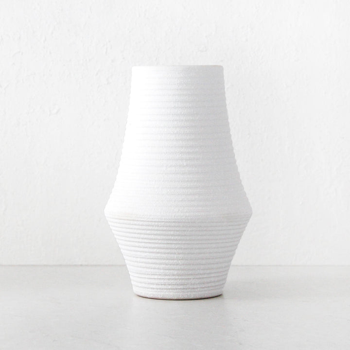 ALVA CERAMIC VASE | WHITE | LARGE