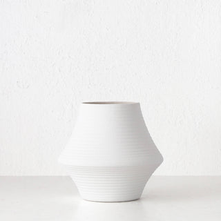 LIVING BY DESIGN EXCLUSIVE  |  ALVA CERAMIC VASE  |  MEDIUM  |  WHITE CERAMIC