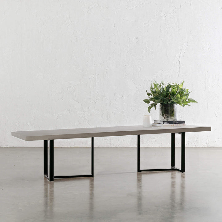 ARIA HALMSTAD BENCH | SAHARA CIMENT + BLACK IRON LEGS | 200CM