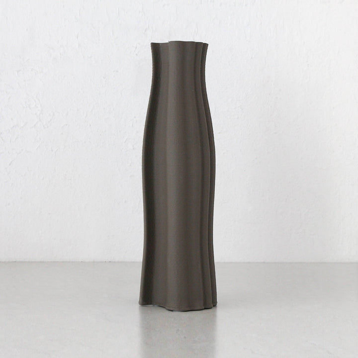 AVA VASE 47CM  |  TAN