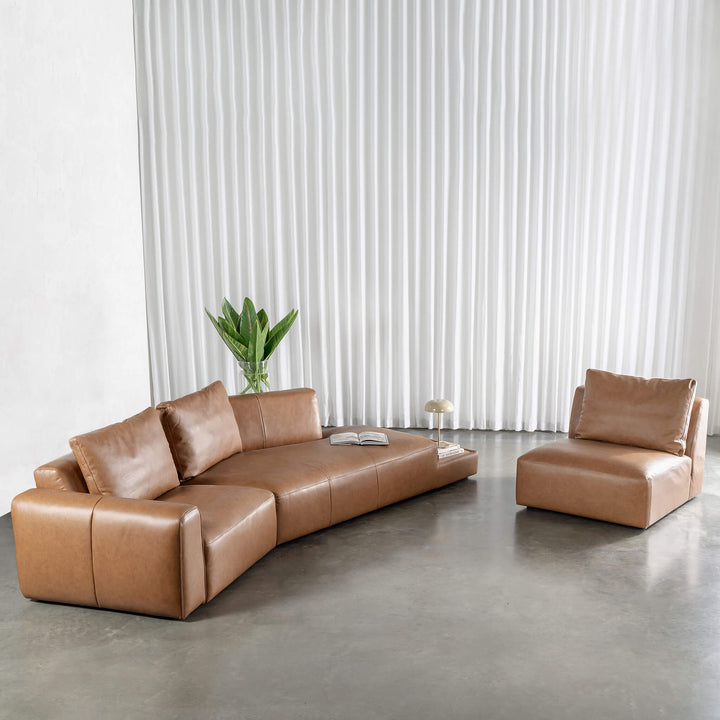Bamberg Angled Modular Chaise  |  RHS  |  Dakota Saddle Tan