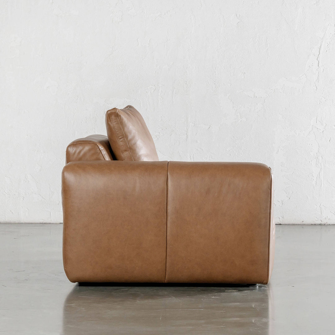 Bamberg Angled Modular Chaise  |  RHS  |  Dakota Saddle Tan