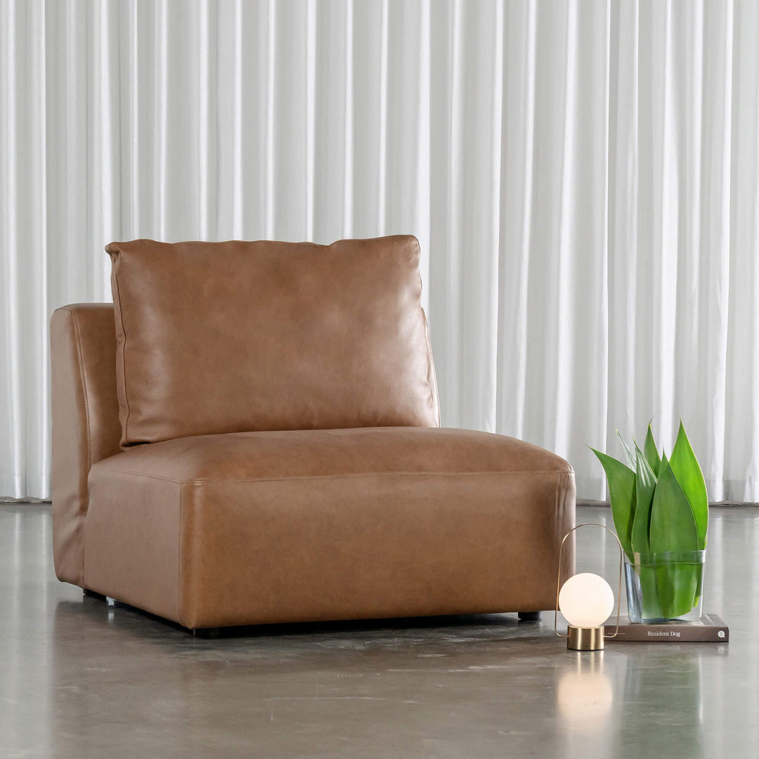 Bamberg Angled Modular Chaise  |  RHS  |  Dakota Saddle Tan