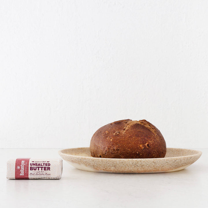 BARLETTA OVAL RESIN SERVING PLATTER  |  LARGE 35CM  |  SANDY DUNE + TERRAZZO WHITE RESIN