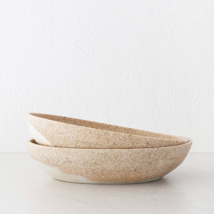 BARLETTA ROUNDED RESIN SERVING BOWL BUNDLE X2  |  EXTRA LARGE 35CM  |  SANDY DUNE + TERRAZZO WHITE RESIN