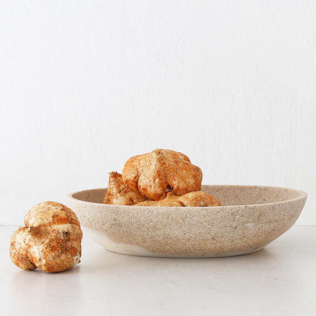 BARLETTA ROUNDED RESIN SERVING BOWL  |  EXTRA LARGE 35CM  |  SANDY DUNE + TERRAZZO WHITE RESIN