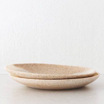 BARLETTA ROUNDED RESIN SERVING PLATTER BUNDLE X2 | LARGE 30CM | SANDY DUNE + TERRAZZO WHITE RESIN