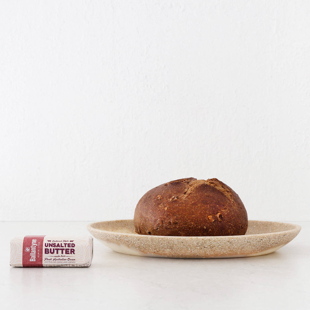 BARLETTA OVAL RESIN SERVING PLATTER  |  LARGE 35CM  |  SANDY DUNE + TERRAZZO WHITE RESIN