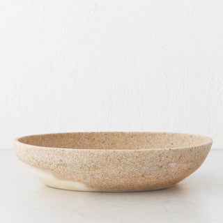 BARLETTA ROUNDED RESIN SERVING BOWL  |  EXTRA LARGE 30CM  |  SANDY DUNE + TERRAZZO WHITE RESIN