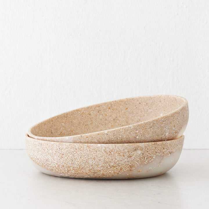 BARLETTA ROUNDED RESIN SERVING BOWL BUNDLE X2  |  LARGE 28CM  |  SANDY DUNE + TERRAZZO WHITE RESIN