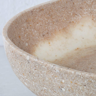 BARLETTA ROUNDED RESIN SERVING BOWL  |  LARGE 28CM  |  SANDY DUNE + TERRAZZO WHITE RESIN