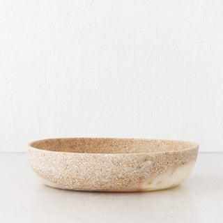 BARLETTA ROUNDED RESIN SERVING BOWL  |  LARGE 28CM  |  SANDY DUNE + TERRAZZO WHITE RESIN