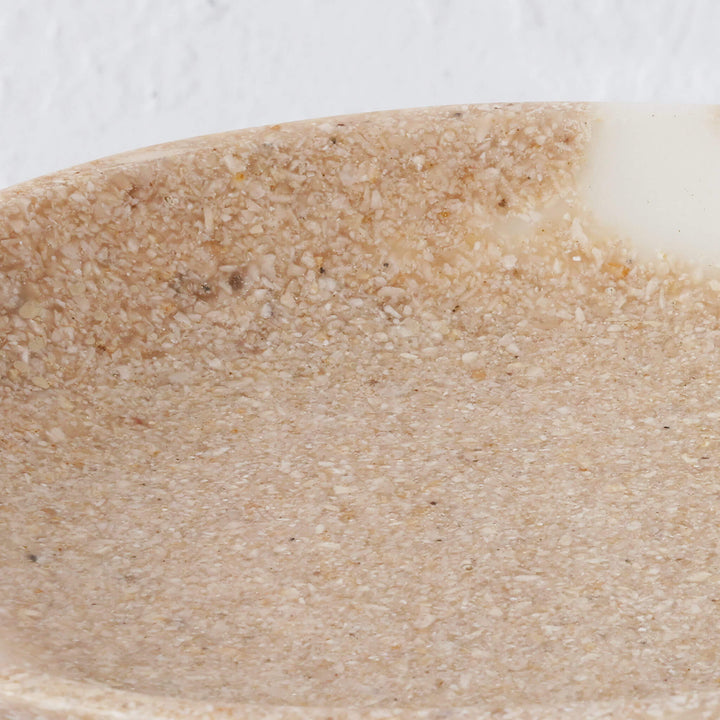 BARLETTA ROUNDED RESIN SERVING PLATTER  |  SMALL 20CM  |  SANDY DUNE + TERRAZZO WHITE RESIN