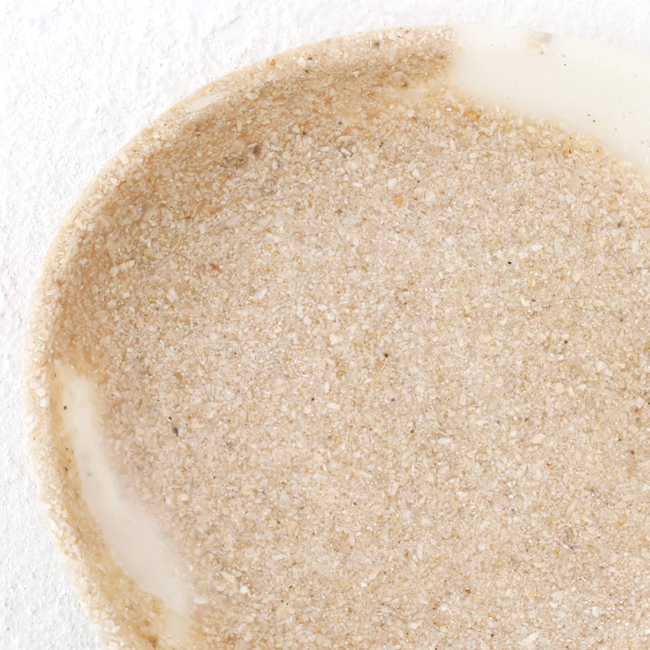 BARLETTA ROUNDED RESIN SERVING PLATTER  |  SMALL 20CM  |  SANDY DUNE + TERRAZZO WHITE RESIN