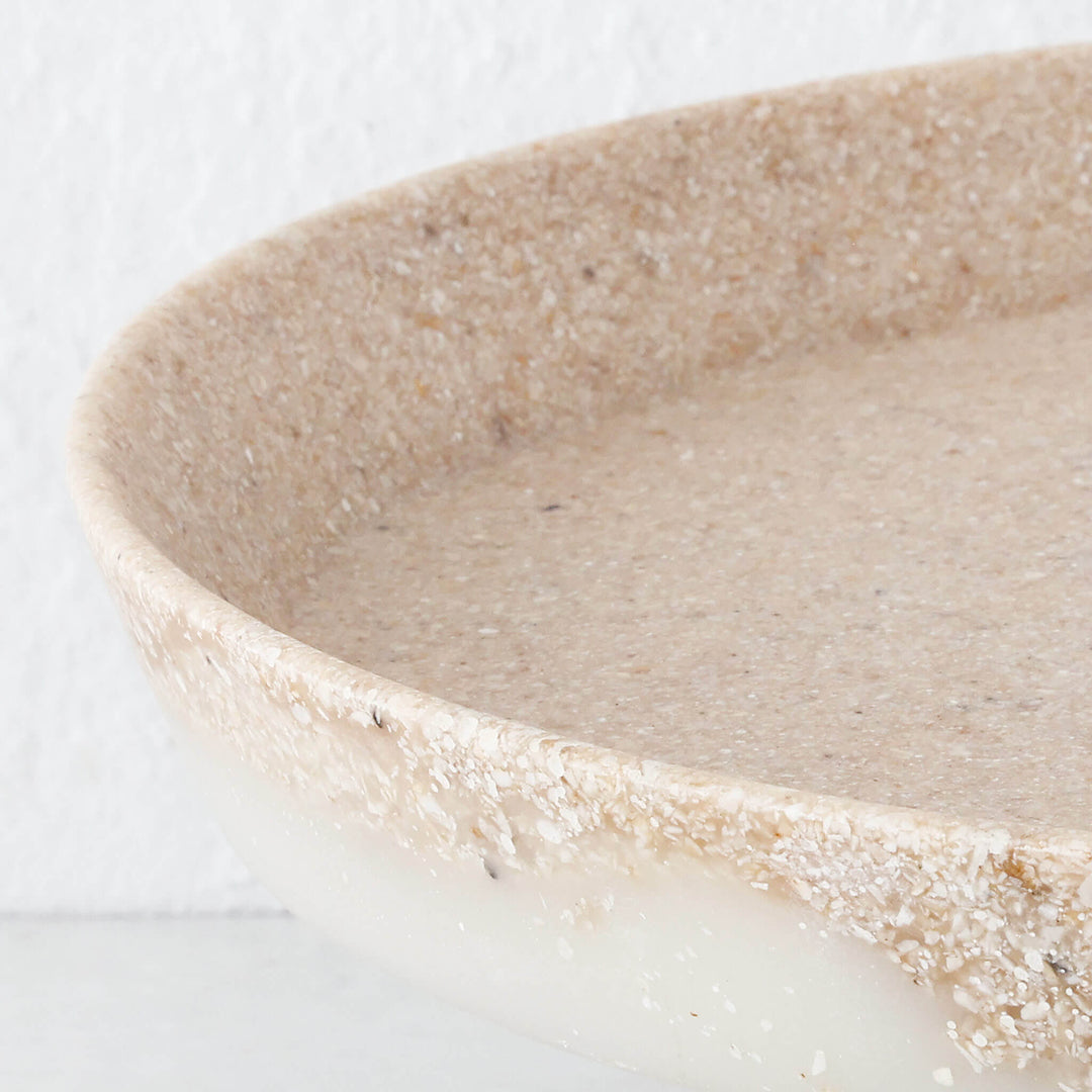 BARLETTA ROUND FOOTED SERVING PLATTER  |  LARGE 34CM  |  SANDY DUNE + TERRAZZO WHITE RESIN