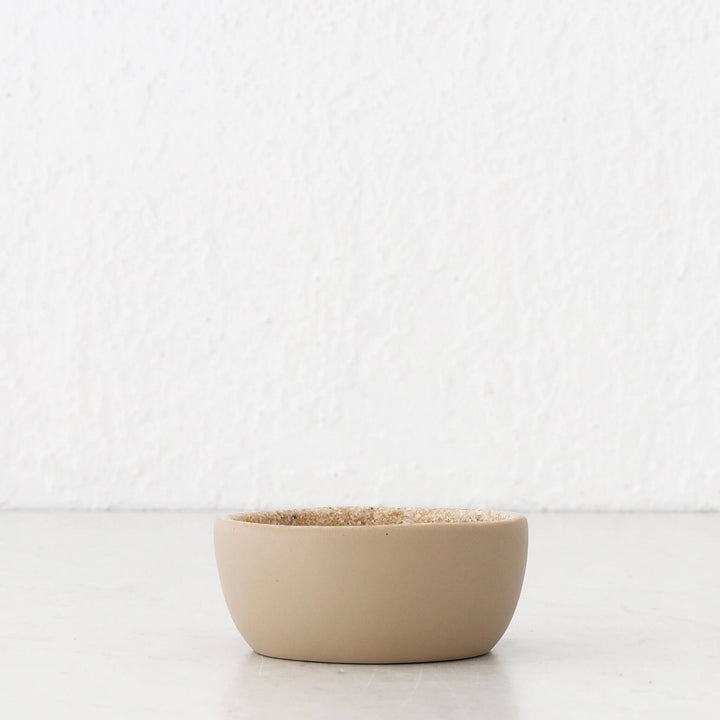 BARLETTA ROUND RESIN PINCH BOWL BUNDLE X4  |  MINI 10CM  |  SANDY DUNE + TERRAZZO WHITE RESIN