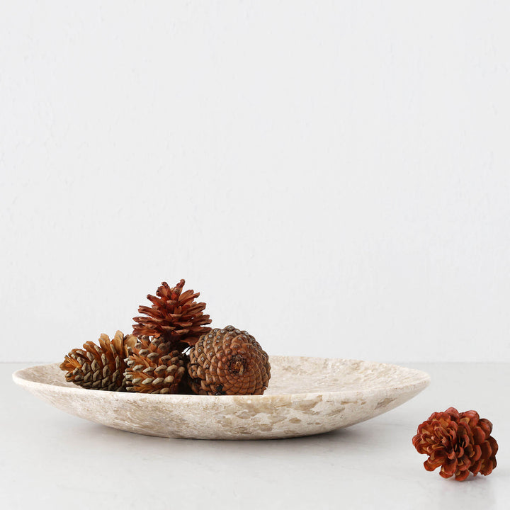 BAYAN OVAL PLATE  |  50CM  |  ORGANIC CREMA MARBLE