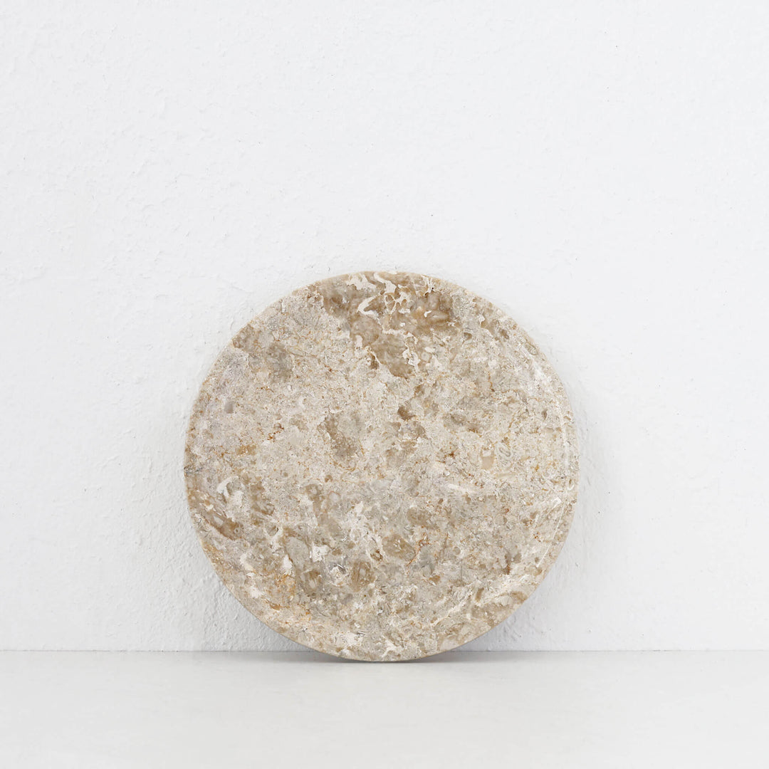 BAYAN ROUND PLATE  |  SML 25CM  |  ORGANIC CREMA MARBLE