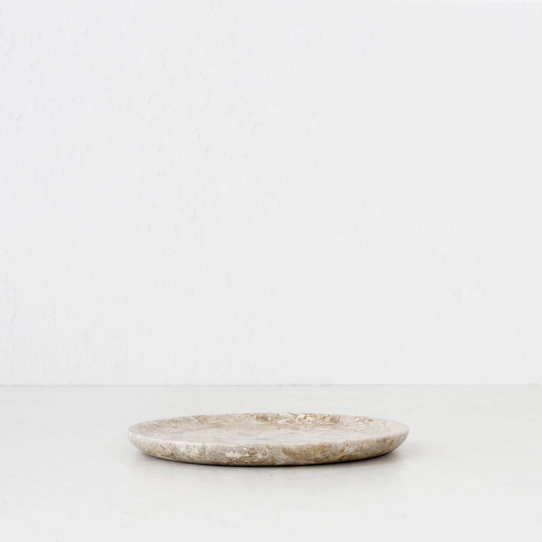 BAYAN ROUND PLATE  |  SML 25CM  |  ORGANIC CREMA MARBLE