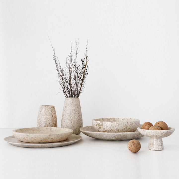 BAYAN ROUND PLATE  |  SML 25CM  |  ORGANIC CREMA MARBLE