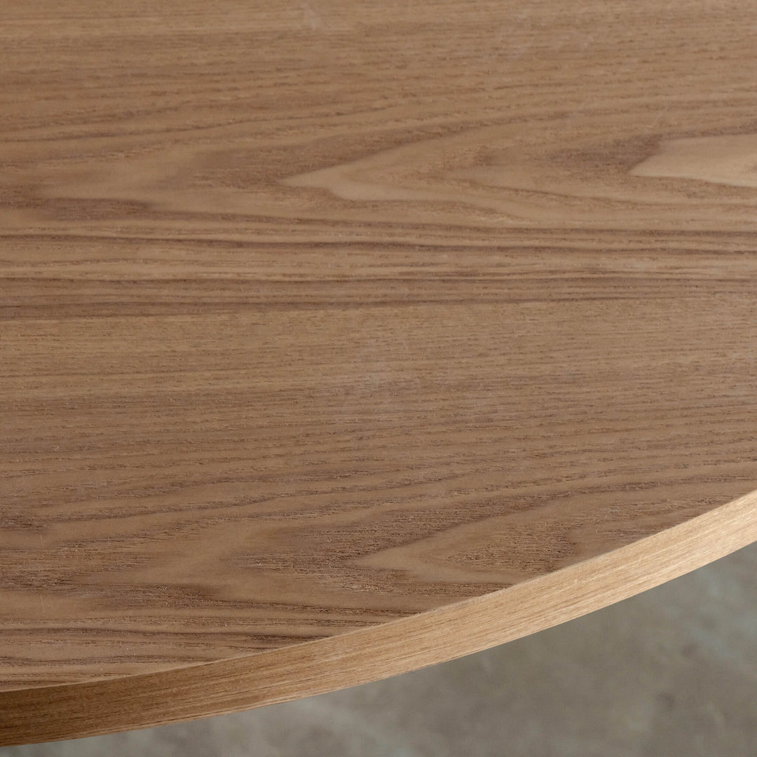 BRETON ROUND DINING TABLE  |  BIRCH ASH WOOD GRAIN  |  CLOSE UP