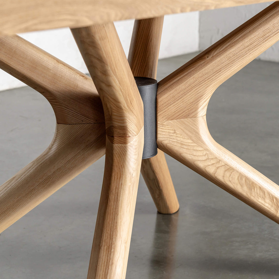 BRETON DINING TABLE  |  BIRCH ASH WOOD GRAIN  |  CLOSE UP